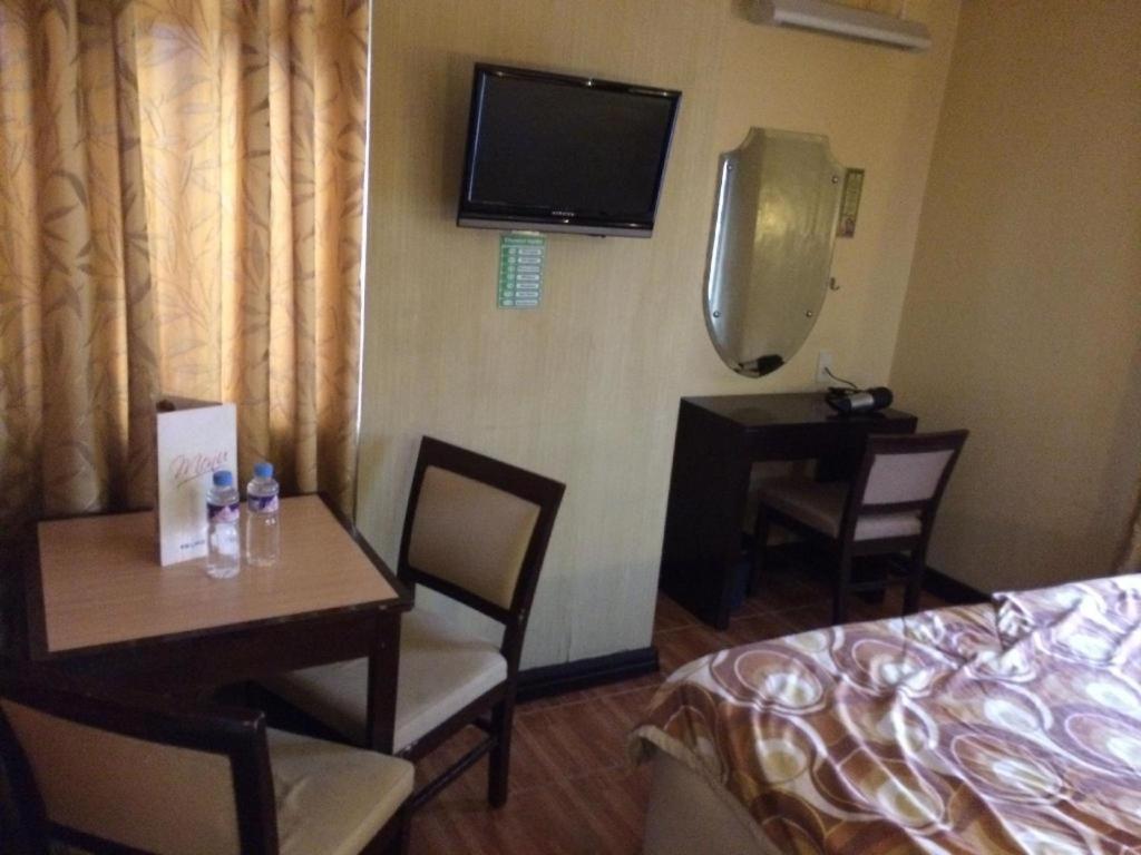 Tuscany Basic Urban Stay Baguio City Екстериор снимка